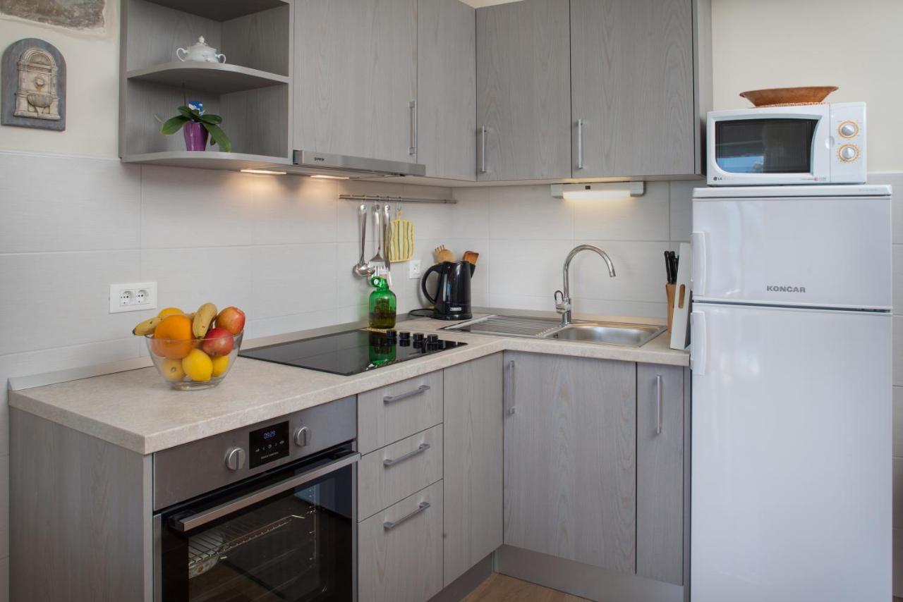 Apartman Vite Podgora Bagian luar foto